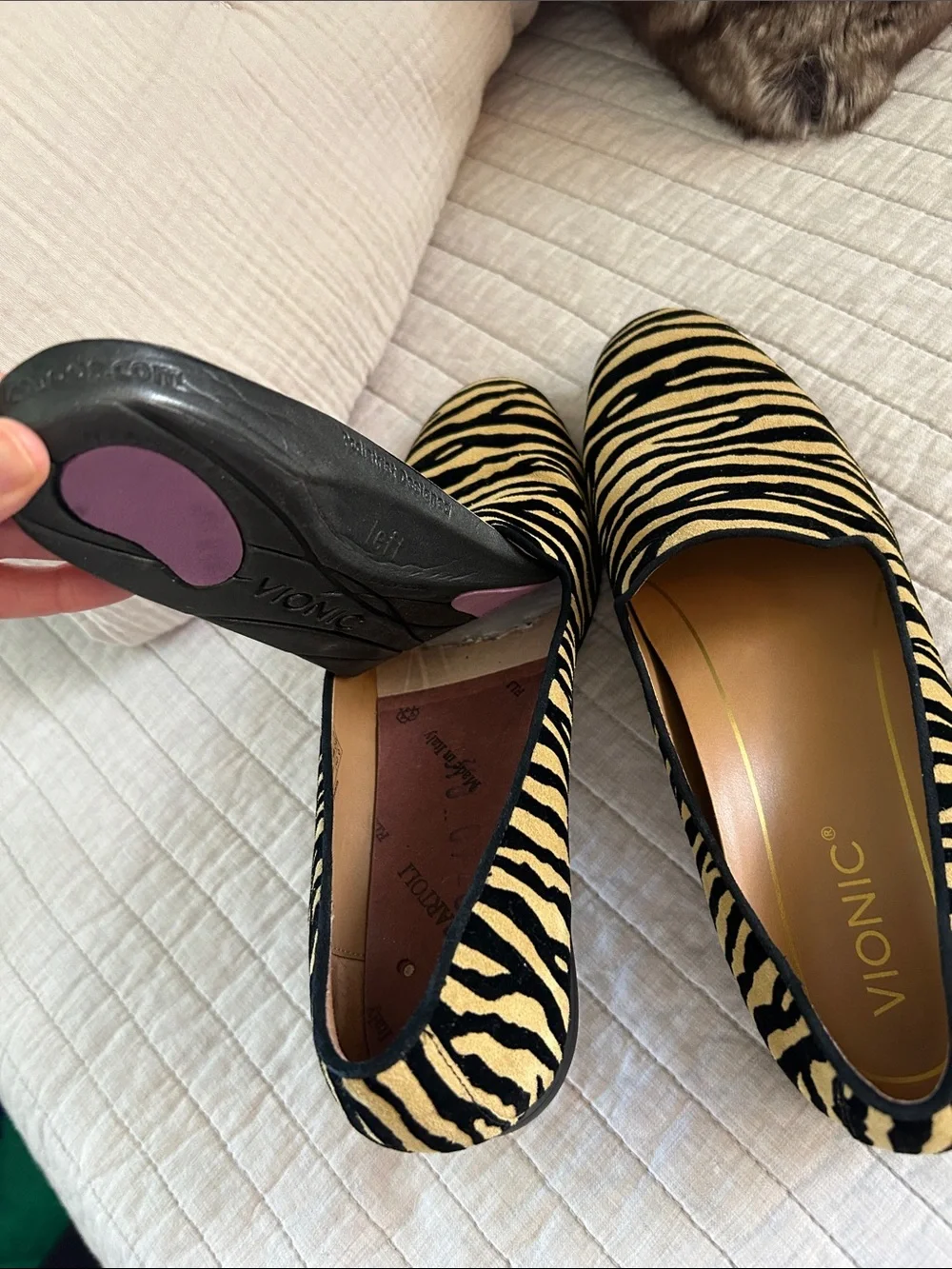 Vionic willa tiger striped classic suede leather loafer comfort flats 8.5